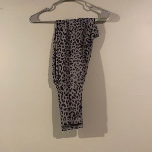 ⭐️ 3 for $10 Cheetah Print Athletic leggings